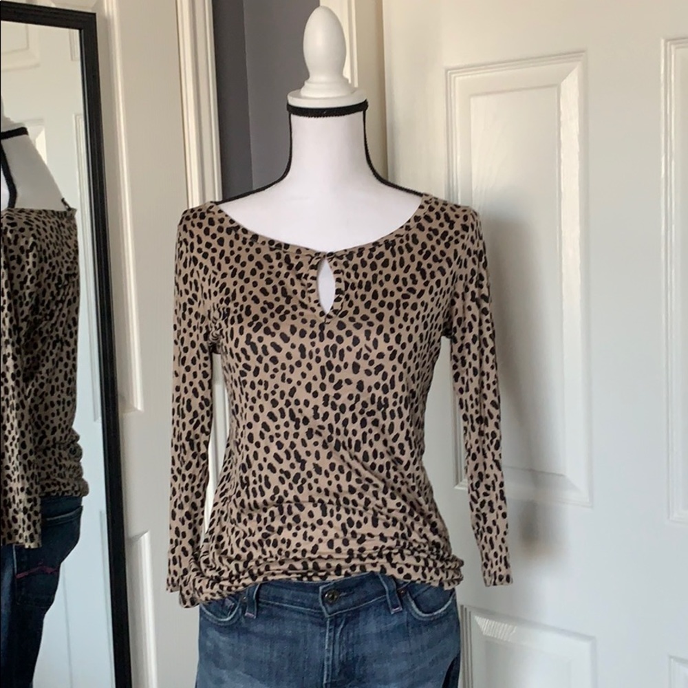 🍀2 for $25 Banana Republic leopard print top